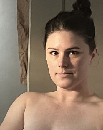 Full leaked Oleanderlewis private onlyfans photo