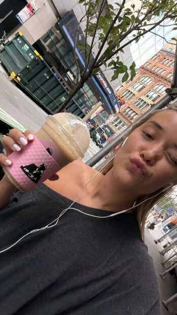 Full leaked Olivia ponton private onlyfans photo