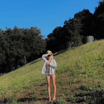 Full leaked Olivia rouyer private onlyfans photo