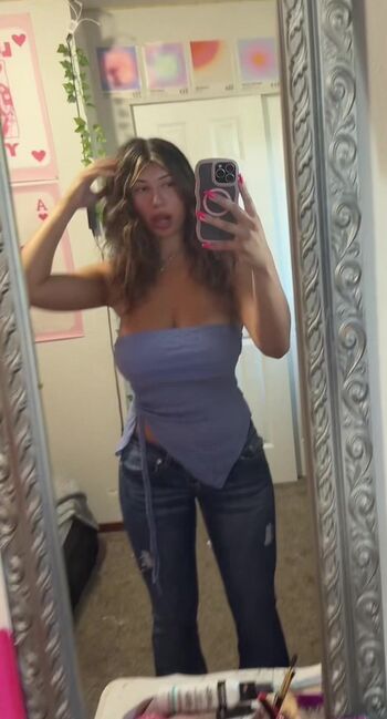 Full leaked Oliviax private onlyfans photo