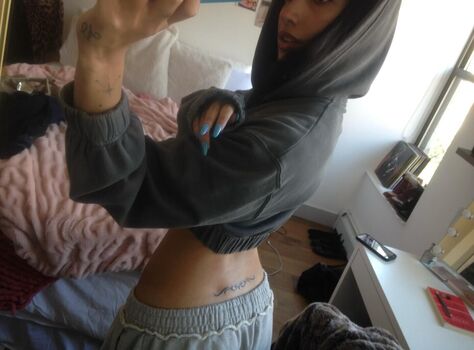 Full leaked Oliviaraynn private onlyfans photo