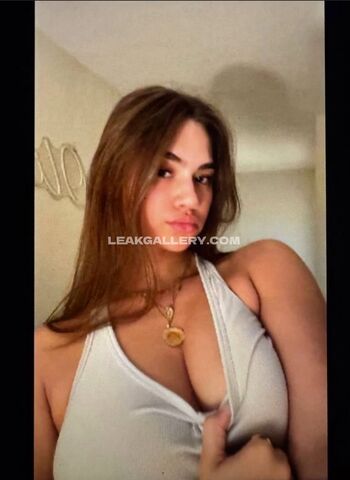Full leaked Olivvyuhh private onlyfans photo