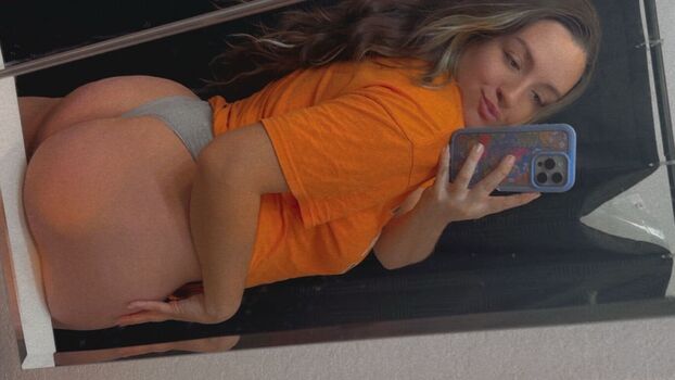 Full leaked Oohkarlalala private onlyfans photo