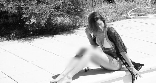 Full leaked Oscarine private onlyfans photo