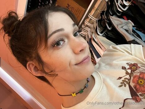 Full leaked Othergirladdie page private onlyfans photo