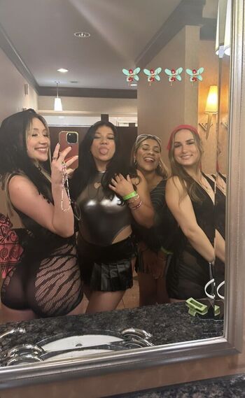 Full leaked Oturanwhozee private onlyfans photo