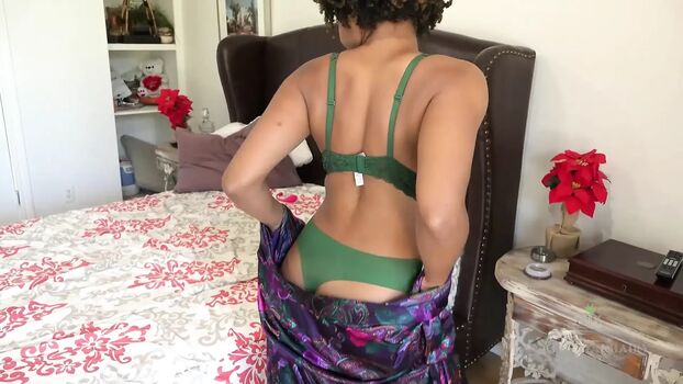 Full leaked Oya okar private onlyfans photo