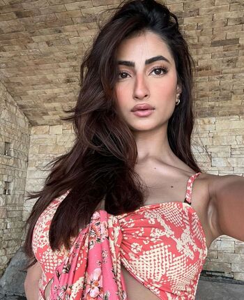 Full leaked Palak tiwari private onlyfans photo