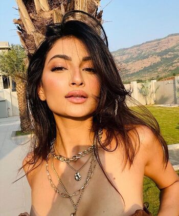 Full leaked Palak tiwari private onlyfans photo