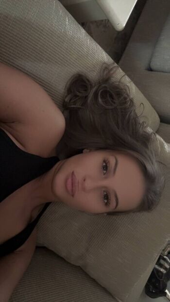 Pamela Moon Pamela03