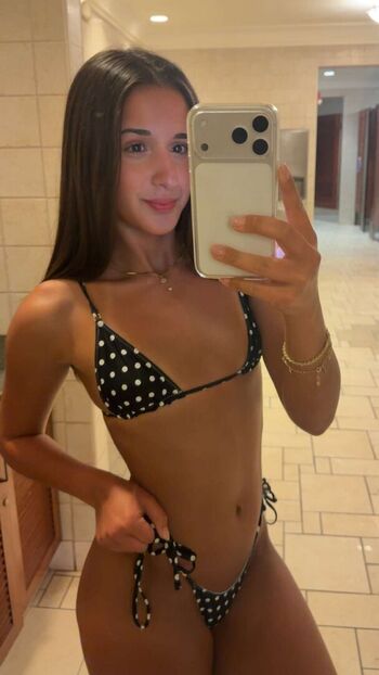 Full leaked Pardiss carello  page private onlyfans photo