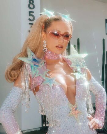 Full leaked Paris hilton private onlyfans photo