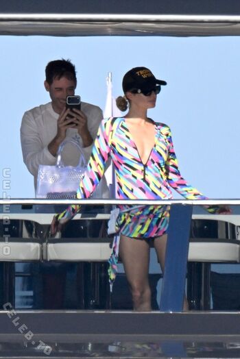 Full leaked Paris hilton page private onlyfans photo