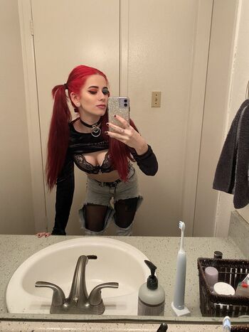 Full leaked Peach taste private onlyfans photo