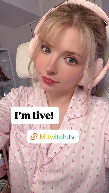 Full leaked Peachymilky private onlyfans photo