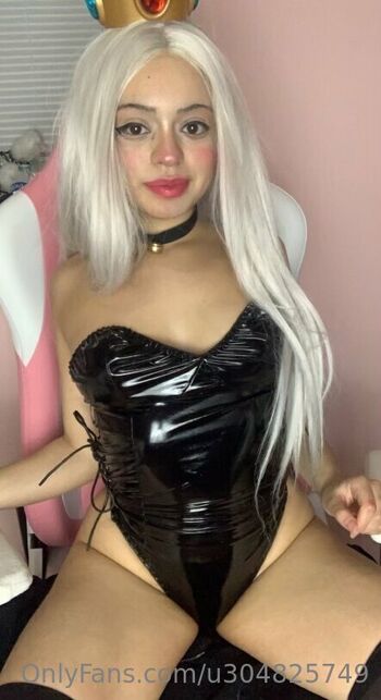 Full leaked Pearlylily private onlyfans photo