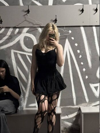 Full leaked Pelememe private onlyfans photo