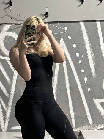 Full leaked Pelememe private onlyfans photo
