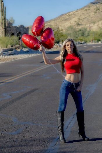 Full leaked Petitehotwife private onlyfans photo