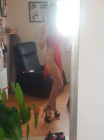 Full leaked Petratimea  page private onlyfans photo