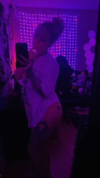 Full leaked Phinxxk private onlyfans photo