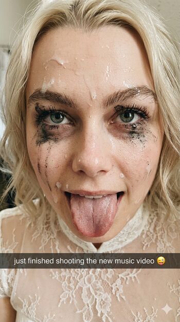 Full leaked Phoebe bridgers page private onlyfans photo
