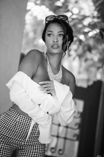 Full leaked Phoenix skye page private onlyfans photo