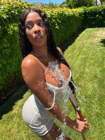 Full leaked Phoenix skye page private onlyfans photo