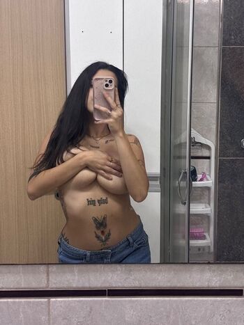 Full leaked Piaabonetto private onlyfans photo