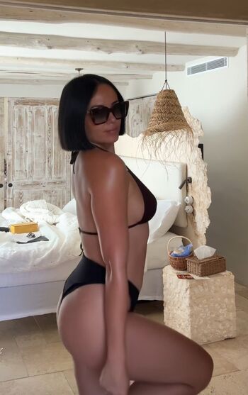 Full leaked Pieds agathe auproux private onlyfans photo