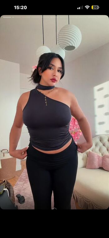 Full leaked Pimentrouuge private onlyfans photo