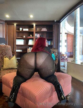 Full leaked Pinkyxxx private onlyfans photo