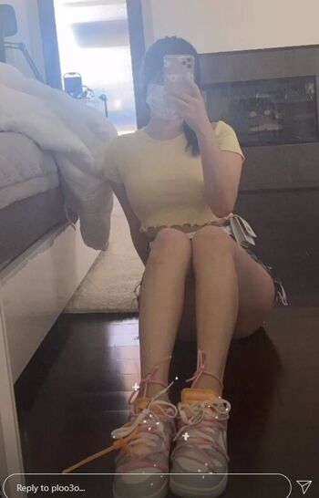 Full leaked Ploo private onlyfans photo