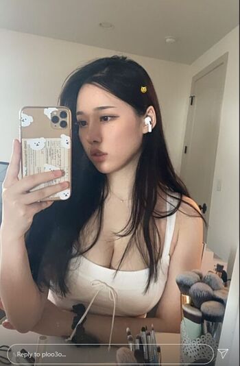 Full leaked Ploo private onlyfans photo
