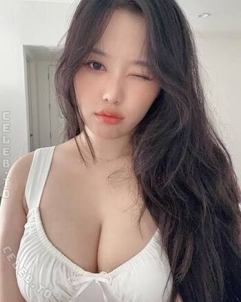 Full leaked Carolyn reese/ private onlyfans photo