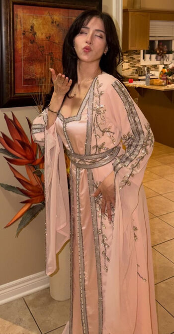 Full leaked Pokimane  page private onlyfans photo