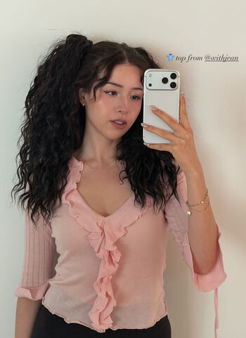 Full leaked Pokimane private onlyfans photo