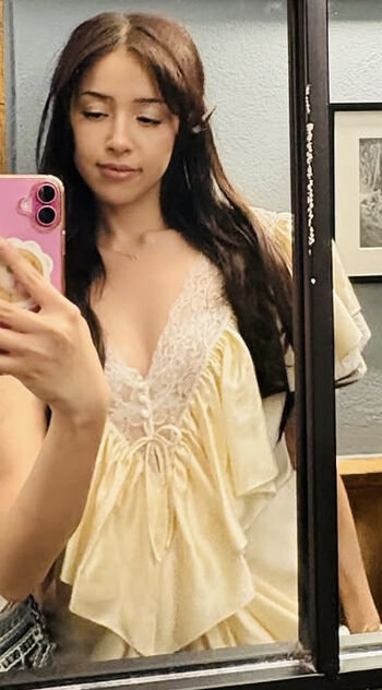 Full leaked Pokimane private onlyfans photo