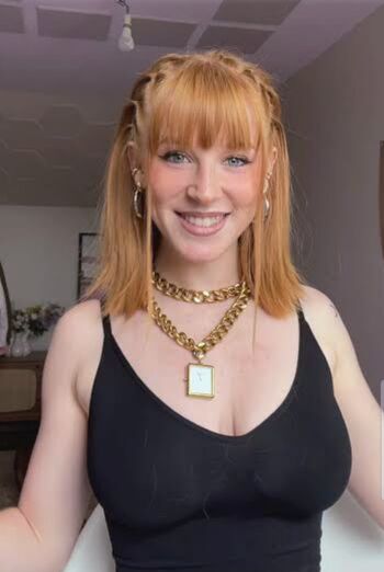 Full leaked Polluxcia private onlyfans photo