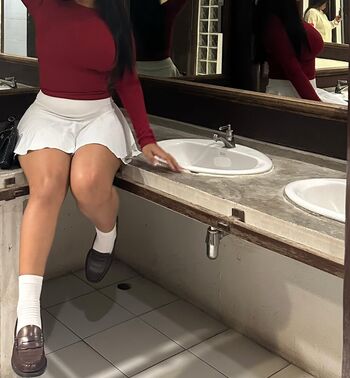 Full leaked Pond daisy page private onlyfans photo