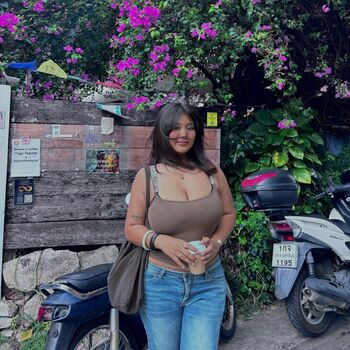 Full leaked Pond daisy private onlyfans photo