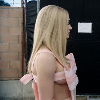 Full leaked Poppy private onlyfans photo