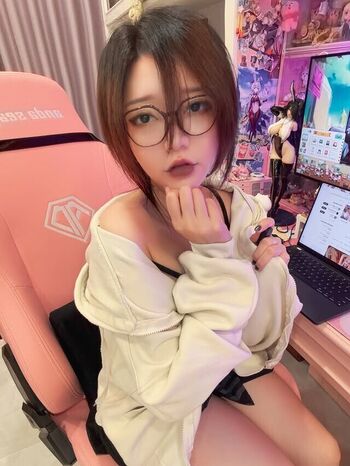 Full leaked Potatogodzilla  page private onlyfans photo