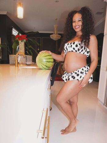 Pregnant Celebs