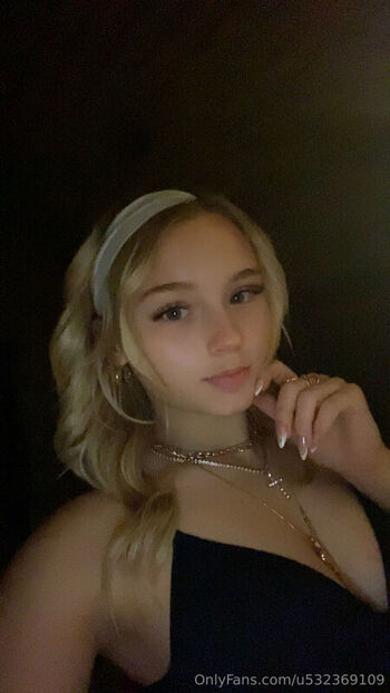 Full leaked Presleytaylor private onlyfans photo