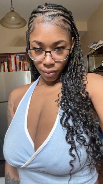 Full leaked Pretty yunique private onlyfans photo