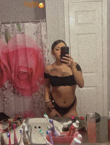 Full leaked Prettymammiiiii private onlyfans photo