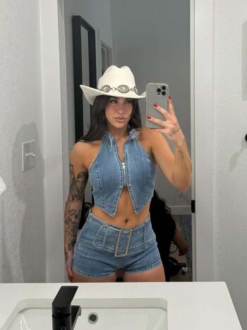 Full leaked Prodigiouspaola private onlyfans photo