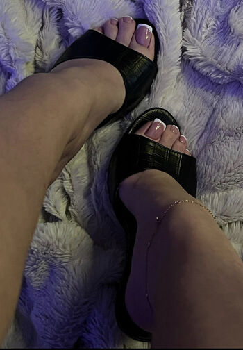 Full leaked Purehumansoul pieds private onlyfans photo