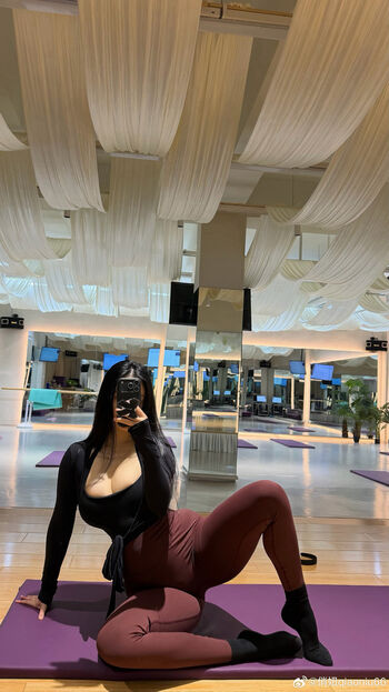 Full leaked Qiaoniutt private onlyfans photo